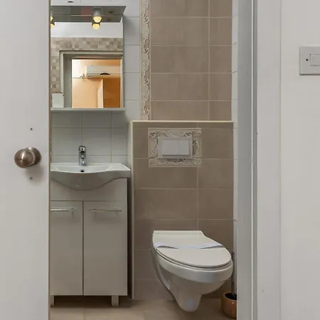 Apartament Lovely In Barbat na Rabu