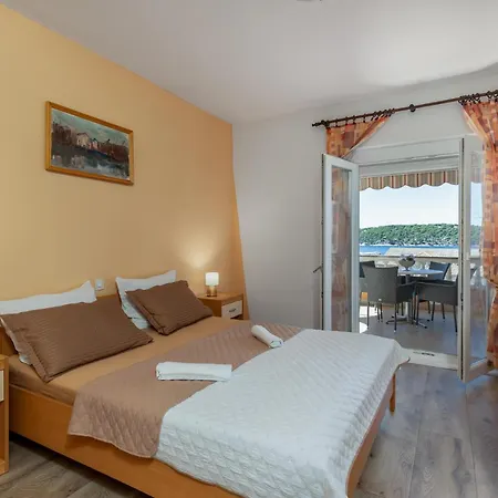 Apartament Lovely In Barbat na Rabu