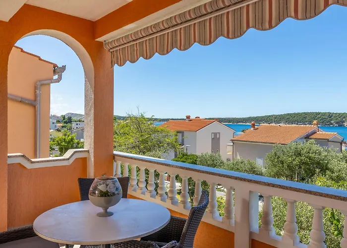 Lejlighed Lovely In *